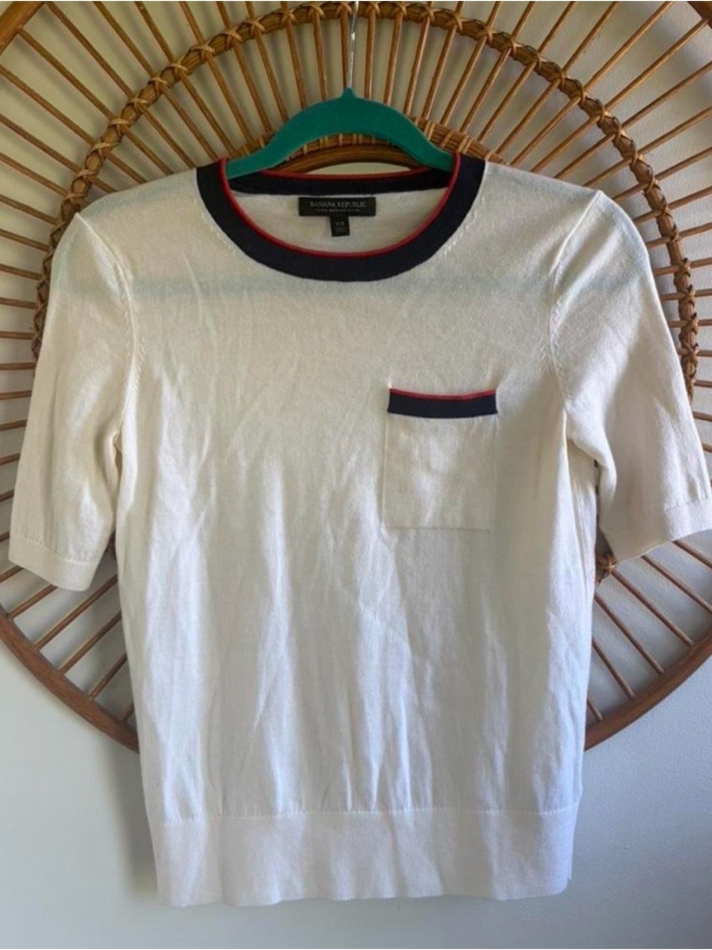 Banana Republic Ivory Merino Short Sleeve Sweater with Navy and Red Trim